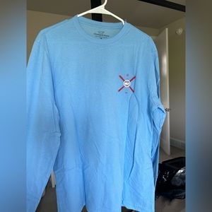 Men’s vineyard vine shirt
